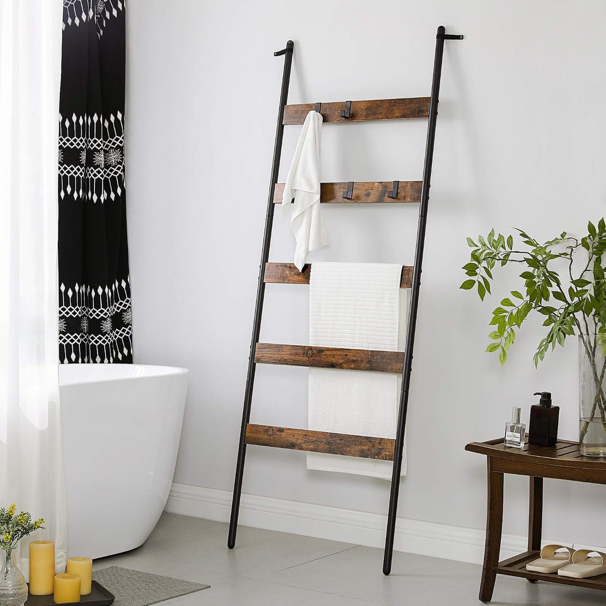 5-Tier Blanket Ladder Shelf, Wall-Leaning Rack with 4 Hooks, Rustic Brown