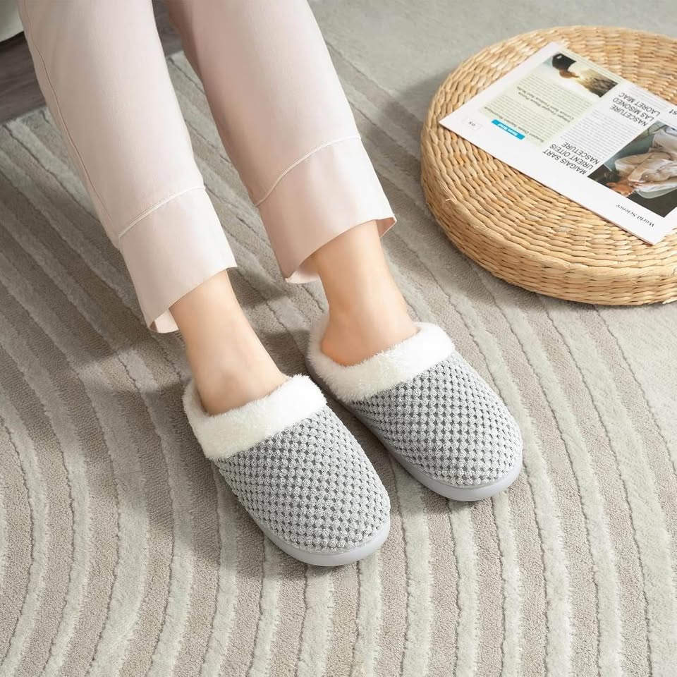 Home Slippers with Non-slip Rubber Sole