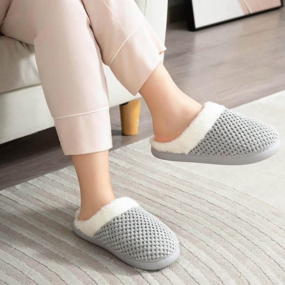 Home Slippers with Non-slip Rubber Sole