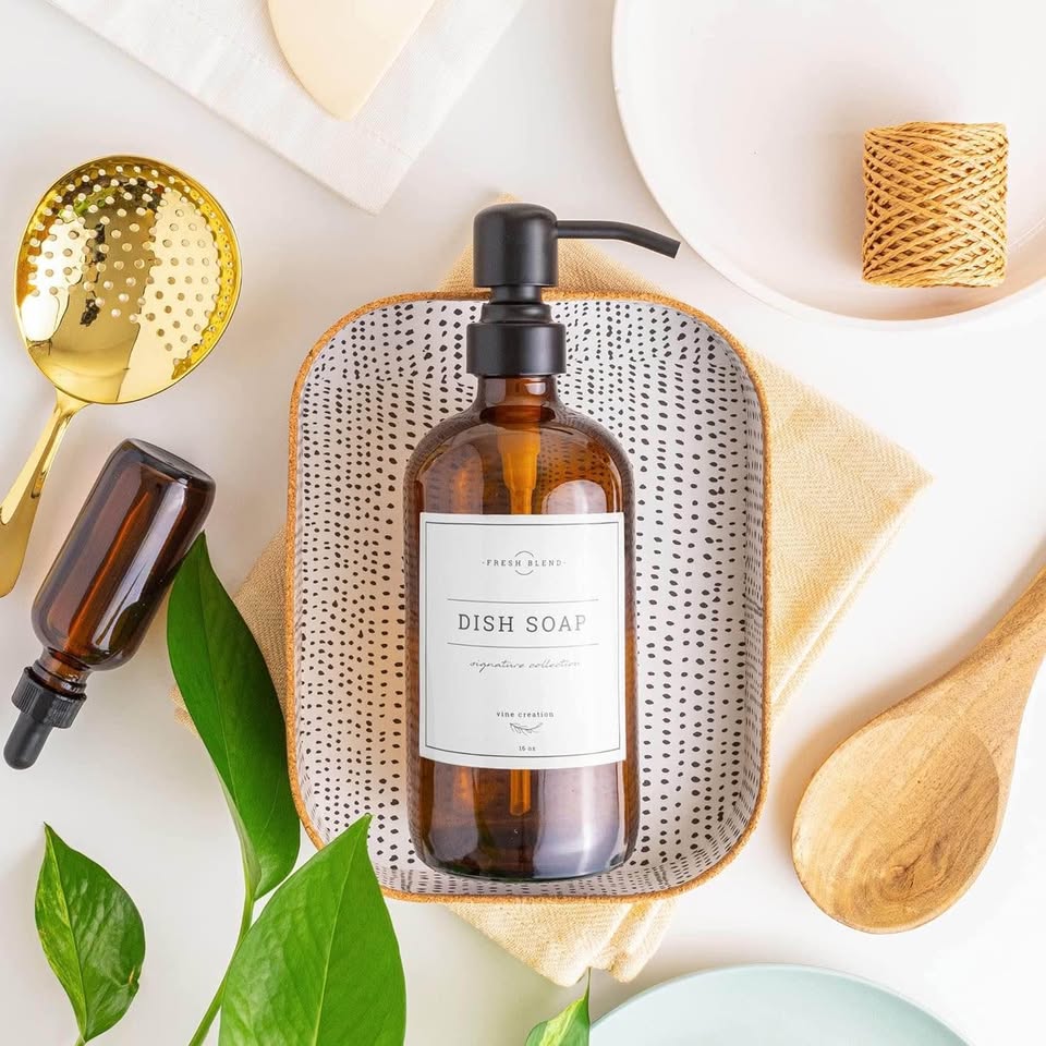 Vine Creations Amber Glass Soap Dispenser, 2 Pack Kitchen Soap Dispenser Set with Stainless Steel Pump, 16 oz Hand Soap Dispenser Bathroom, Dish Soap Dispenser for Kitchen with Waterproof Labels