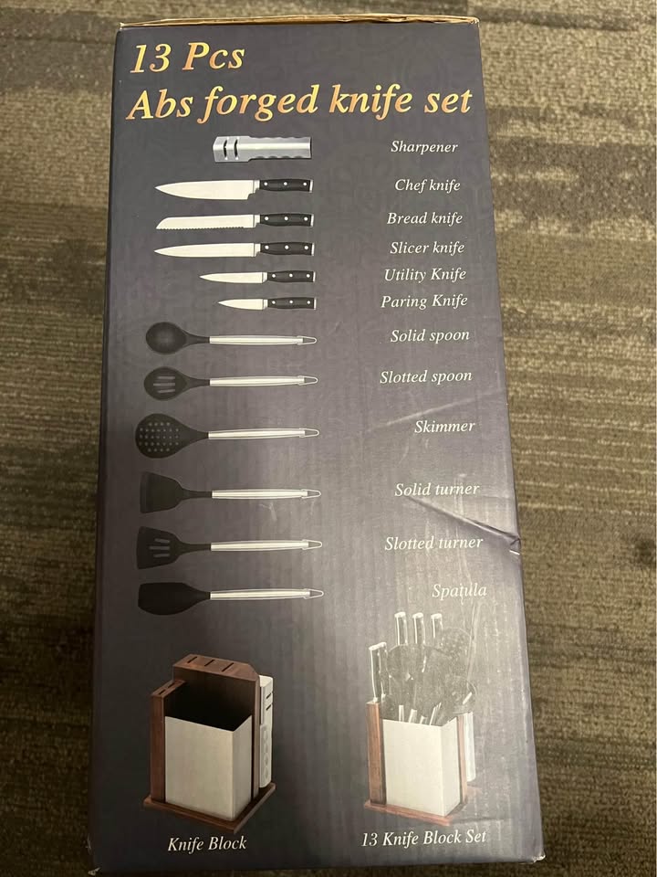 Brand new 13 pieces kitchen utensil set